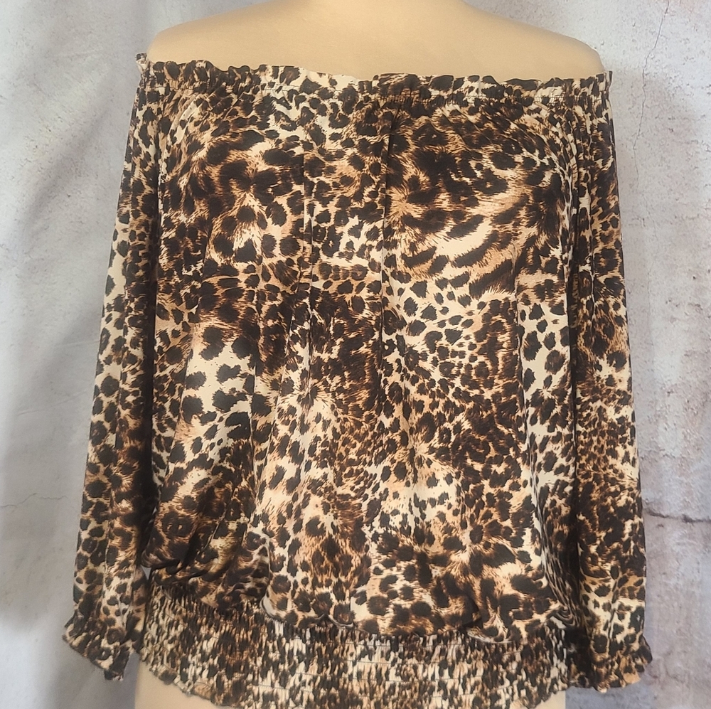 Leopard Print On or Off Shoulder Top Stretch Smocked Hem 18/20W 2X - Picture 2 of 7